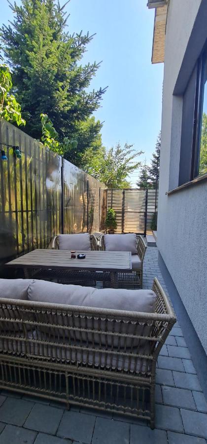 Exclusive Living Apartment Bucharest Exterior photo