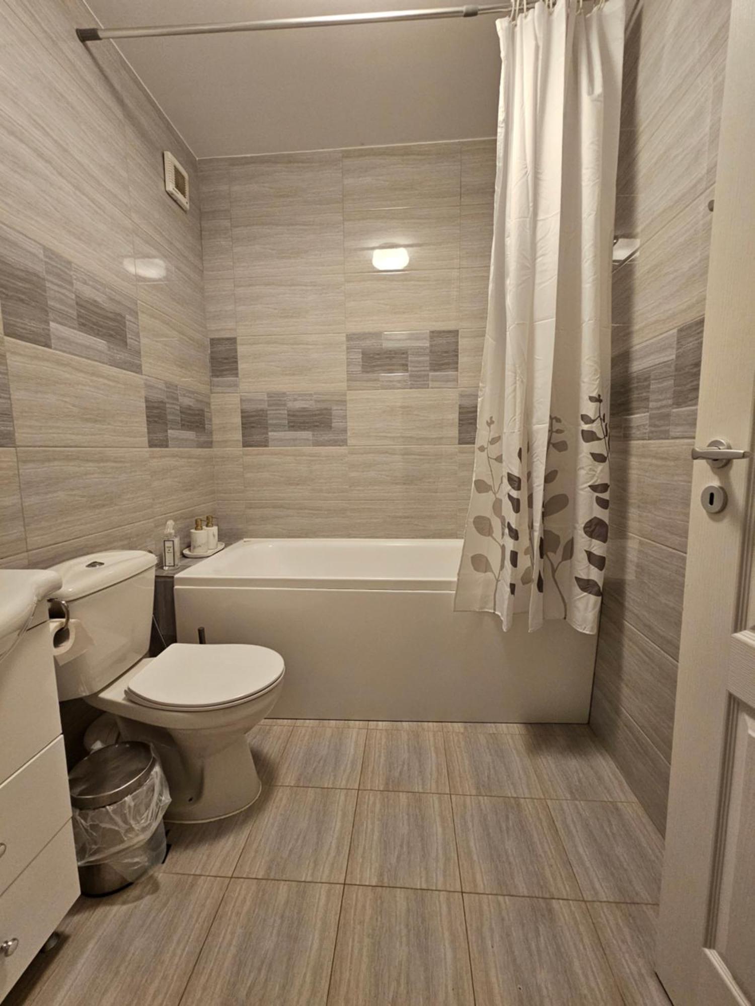 Exclusive Living Apartment Bucharest Exterior photo