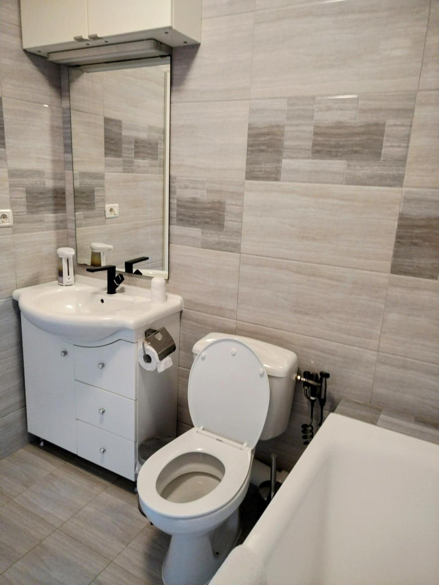 Exclusive Living Apartment Bucharest Exterior photo
